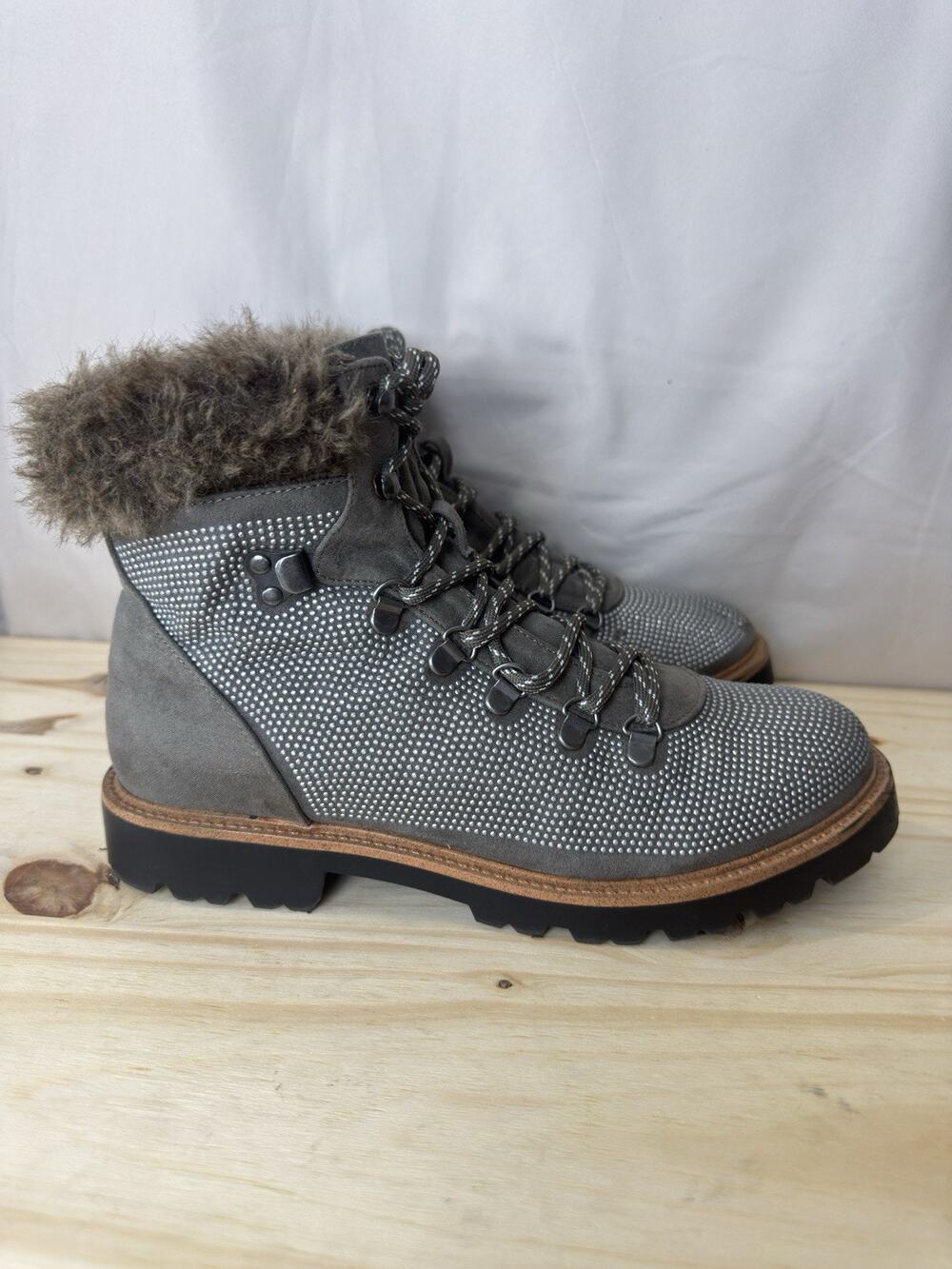 Report Quorra Women’s Ankle Boots Grey Rhinestone Faux Fur Lace Up Lug Sole 10